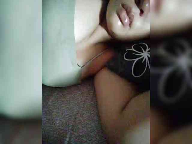 hornylittleprincess69 webcam