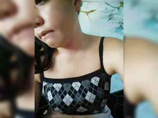 hornylittleprincess69 webcam