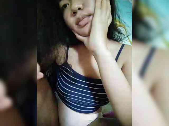 hornylittleprincess69 webcam
