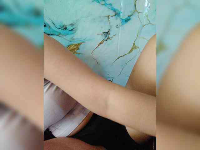 hornylittleprincess69 webcam