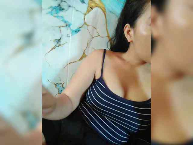 hornylittleprincess69
