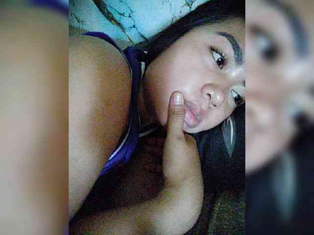 hornylittleprincess69 webcam