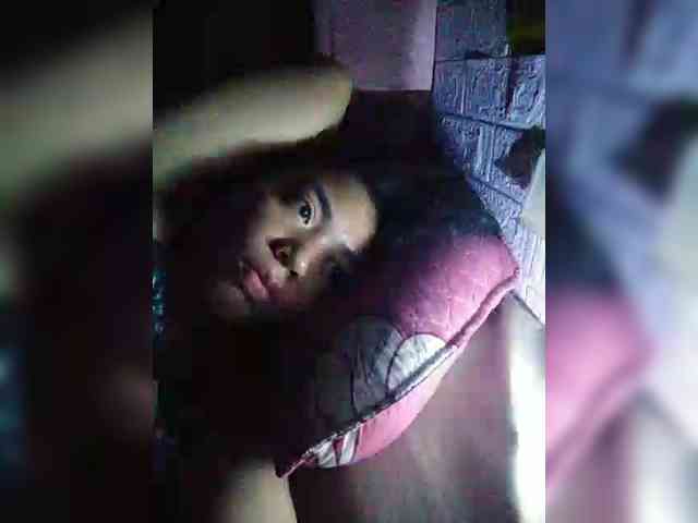 hornylittleprincess69 webcam