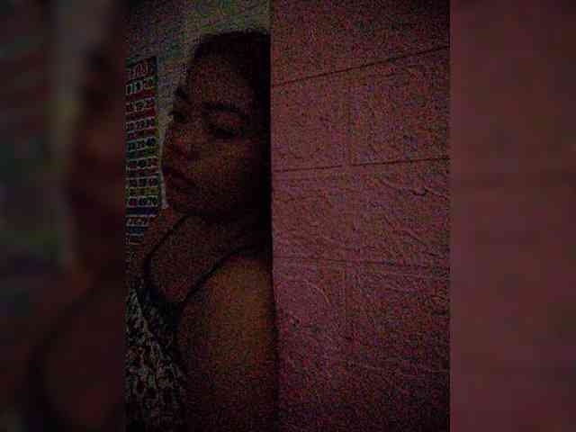 hornylittleprincess69 webcam