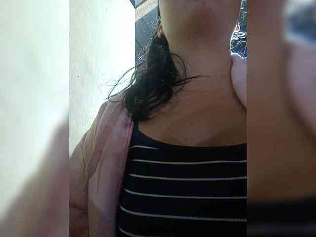 hornylittleprincess69 webcam