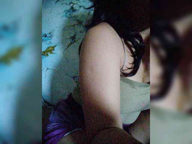hornylittleprincess69 webcam