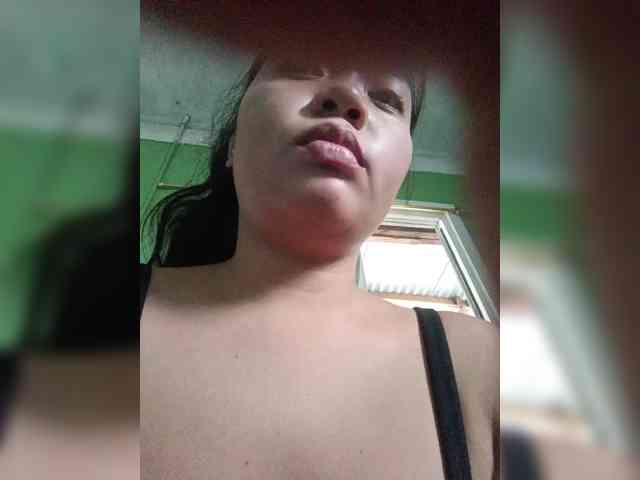 hornylittleprincess69 webcam
