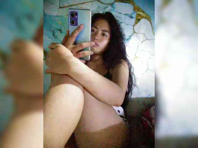 hornylittleprincess69 webcam
