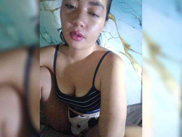 hornylittleprincess69