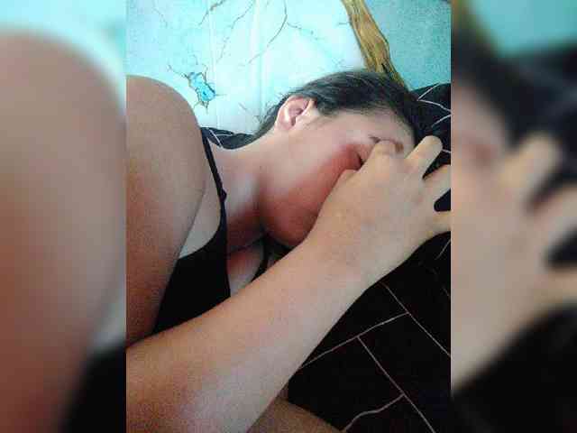 hornylittleprincess69 webcam