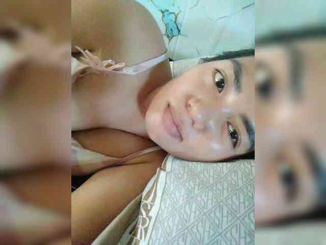 hornylittleprincess69 webcam