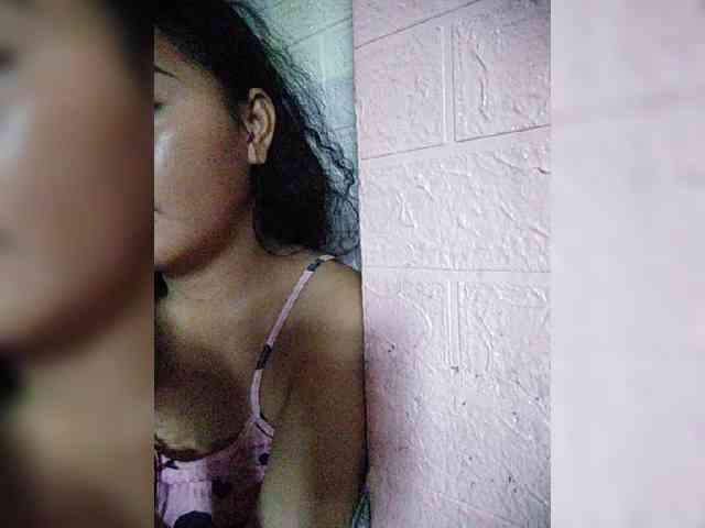 hornylittleprincess69 webcam