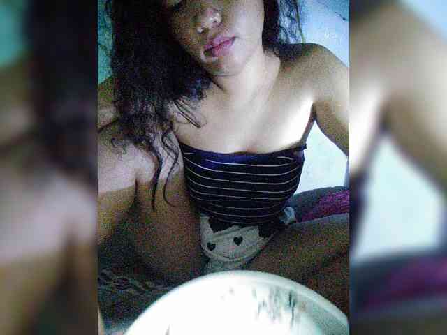 hornylittleprincess69 webcam