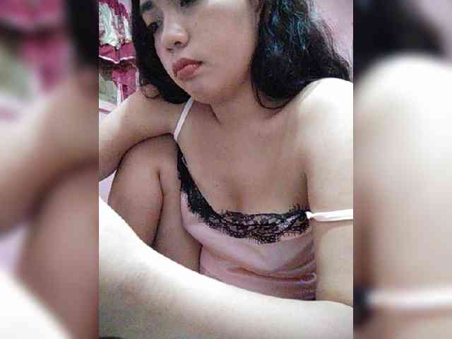 hornylittleprincess69