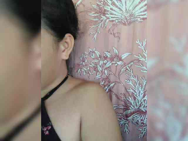 hornylittleprincess69