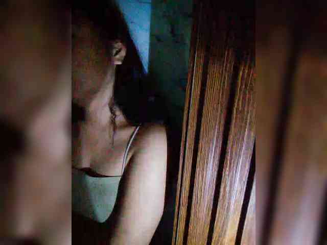 hornylittleprincess69