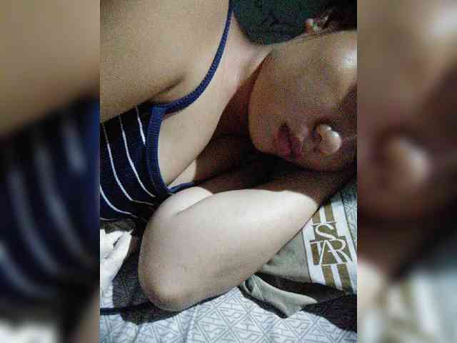 hornylittleprincess69