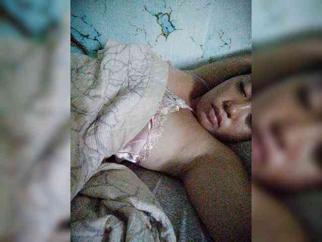 hornylittleprincess69 webcam