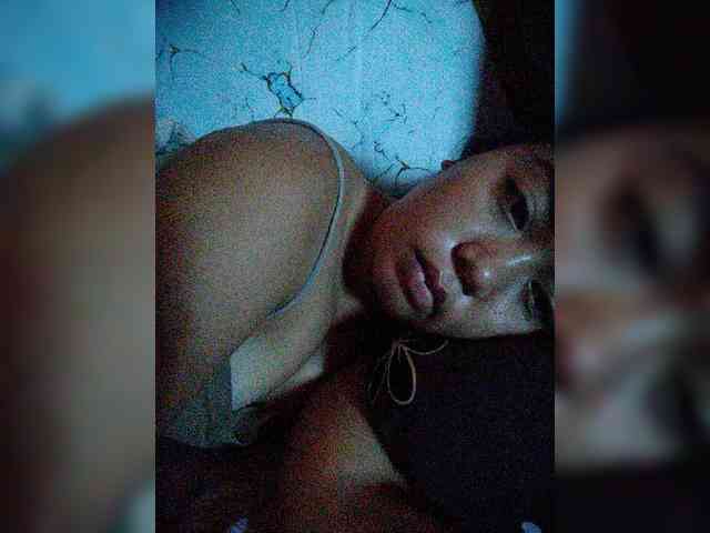 hornylittleprincess69 webcam