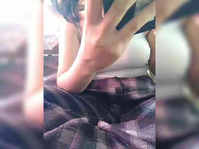 hornylittleprincess69 webcam