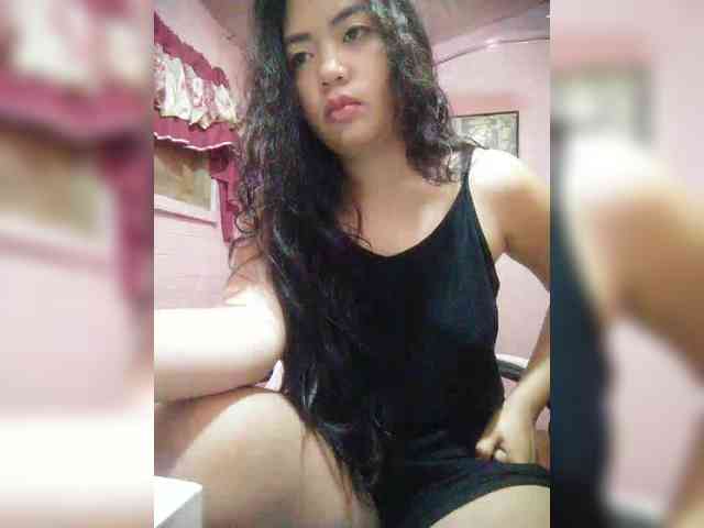 hornylittleprincess69 webcam
