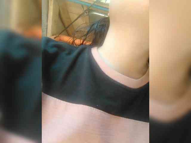 hornylittleprincess69 webcam