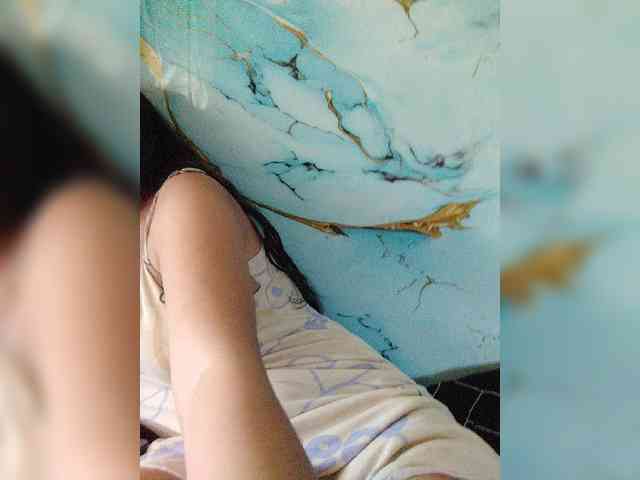 hornylittleprincess69 webcam