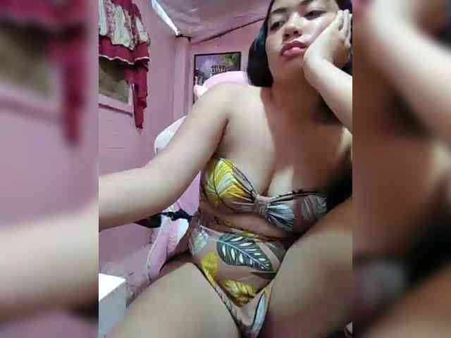 hornylittleprincess69 webcam