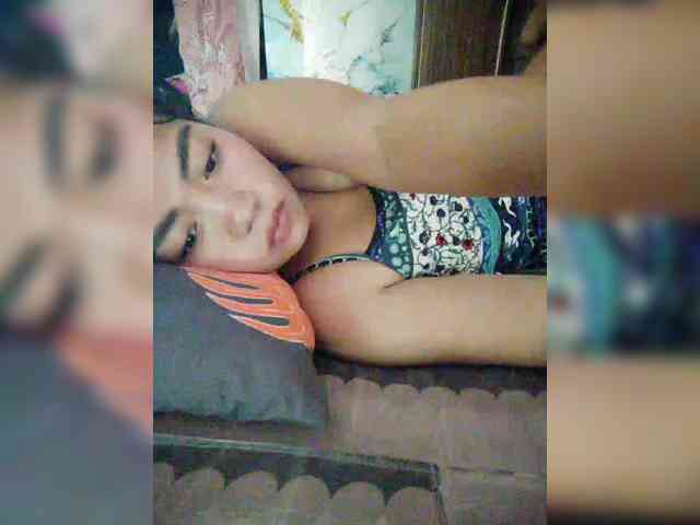 hornylittleprincess69 webcam
