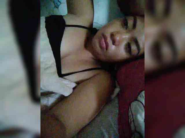 hornylittleprincess69