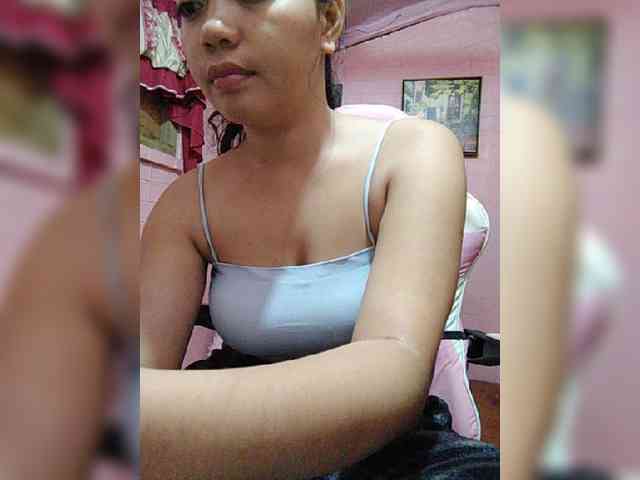 hornylittleprincess69 webcam