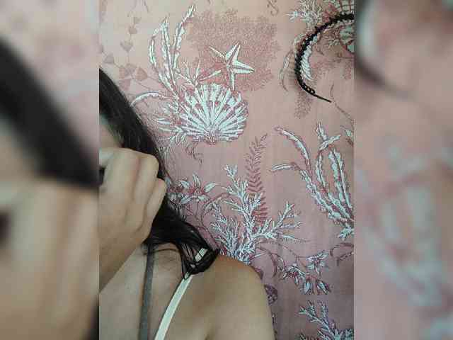 hornylittleprincess69 webcam