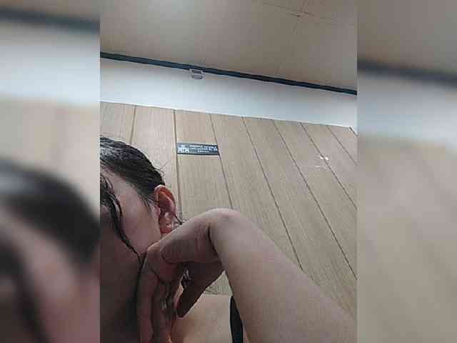 hornylittleprincess69 webcam