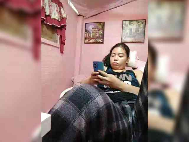 hornylittleprincess69 webcam