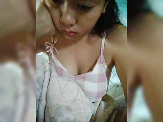 hornylittleprincess69 webcam