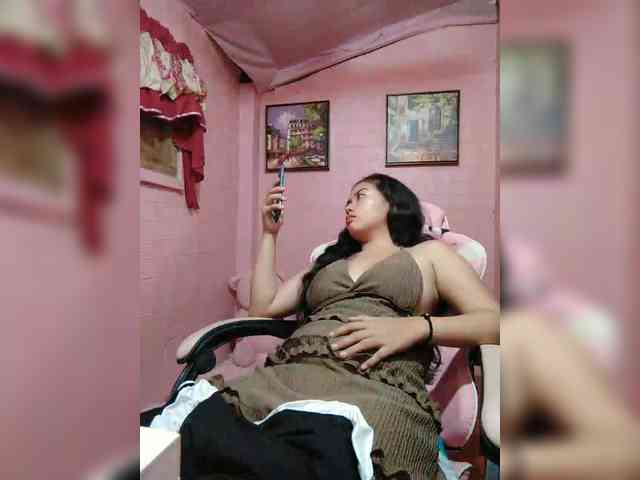 hornylittleprincess69 webcam