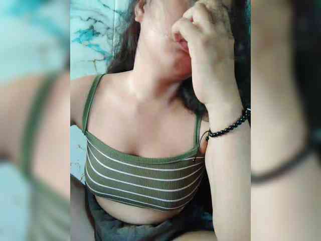 hornylittleprincess69 webcam