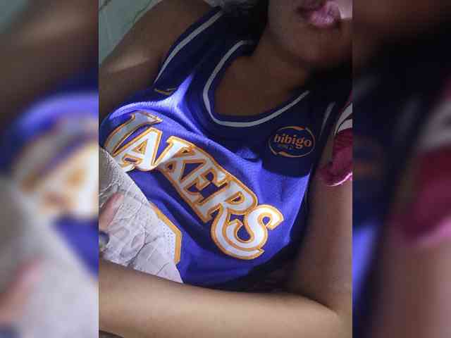 hornylittleprincess69 webcam