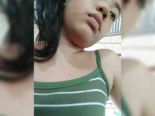 hornylittleprincess69 webcam
