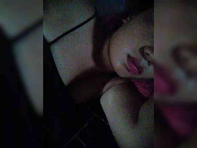 hornylittleprincess69 webcam