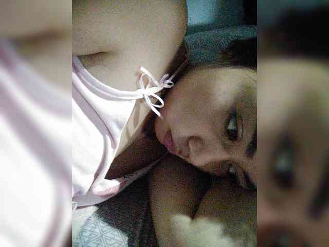 hornylittleprincess69 webcam