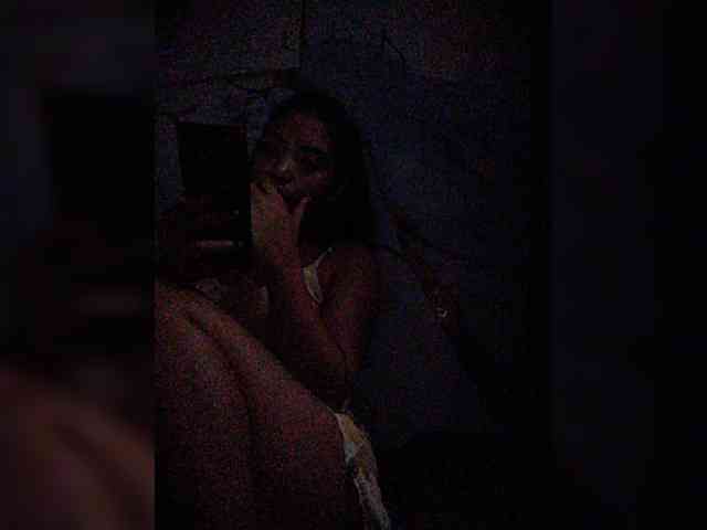 hornylittleprincess69