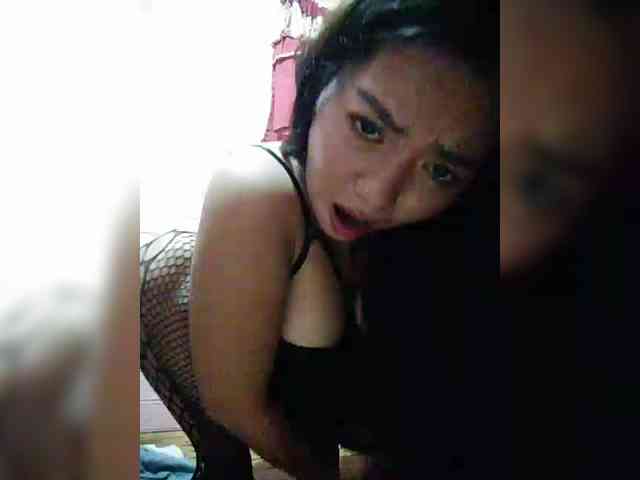 hornylittleprincess69 webcam