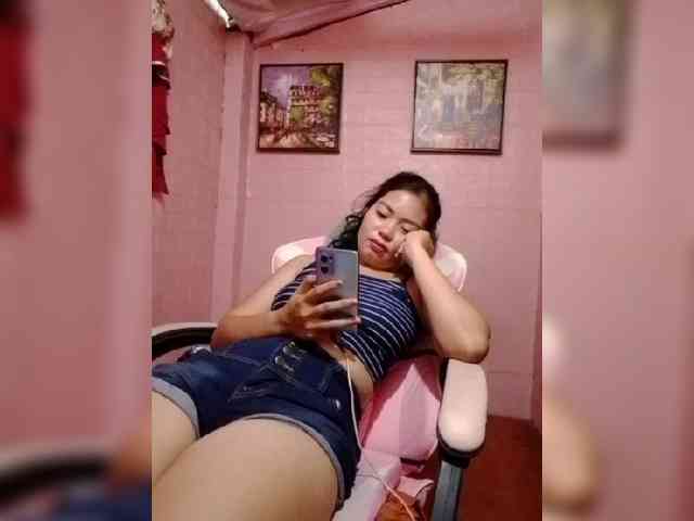 hornylittleprincess69 webcam