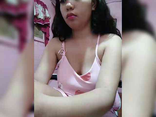 Model: hornylittleprincess69