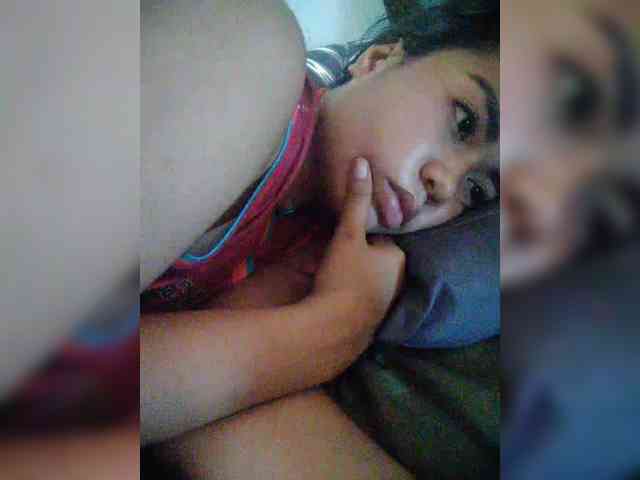 hornylittleprincess69 webcam