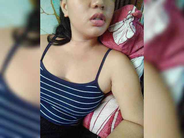 hornylittleprincess69 webcam