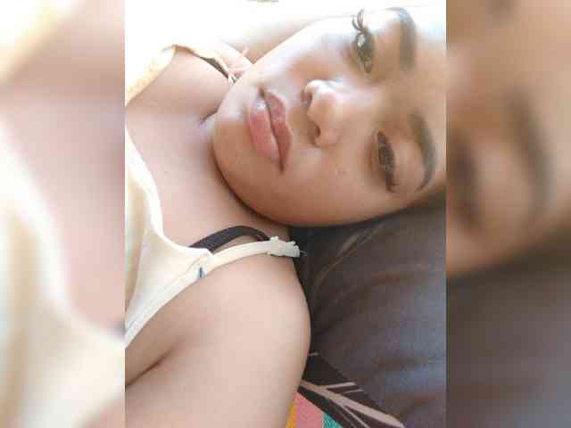 hornylittleprincess69