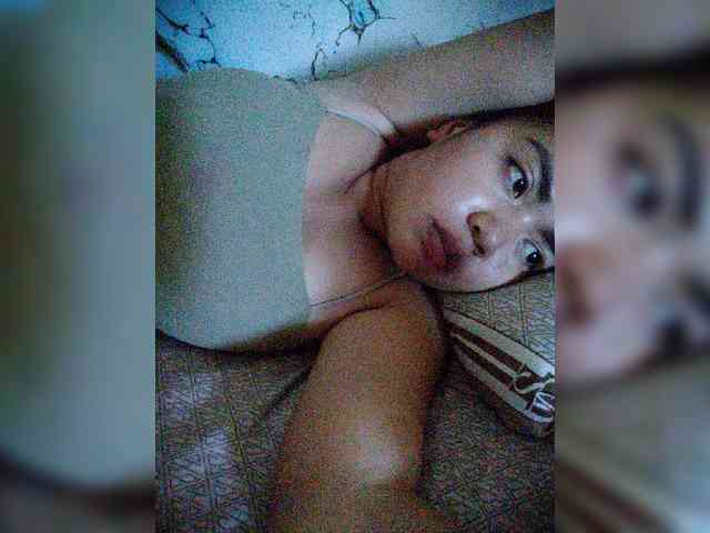 hornylittleprincess69 webcam
