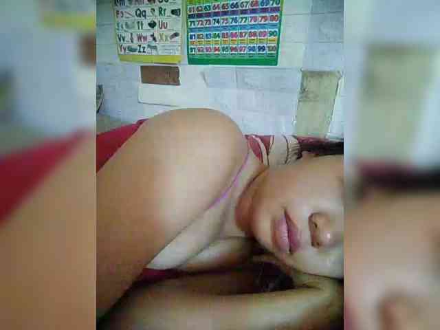 hornylittleprincess69